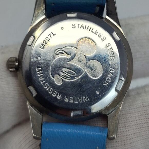 Rare Vintage Minnie Mouse Holding Teddy Bear Watch - Picture 7 of 12